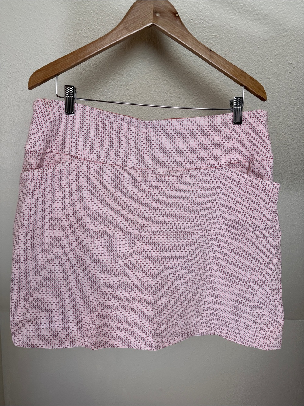 S.C.&CO. Melon and White Skort Size XL